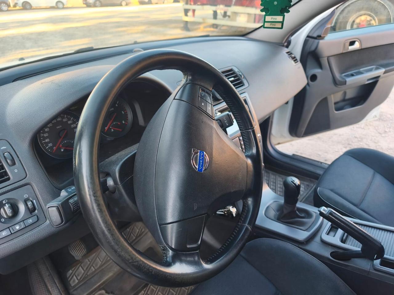 Volvo V50 Sw 2010---1.6 Diesel