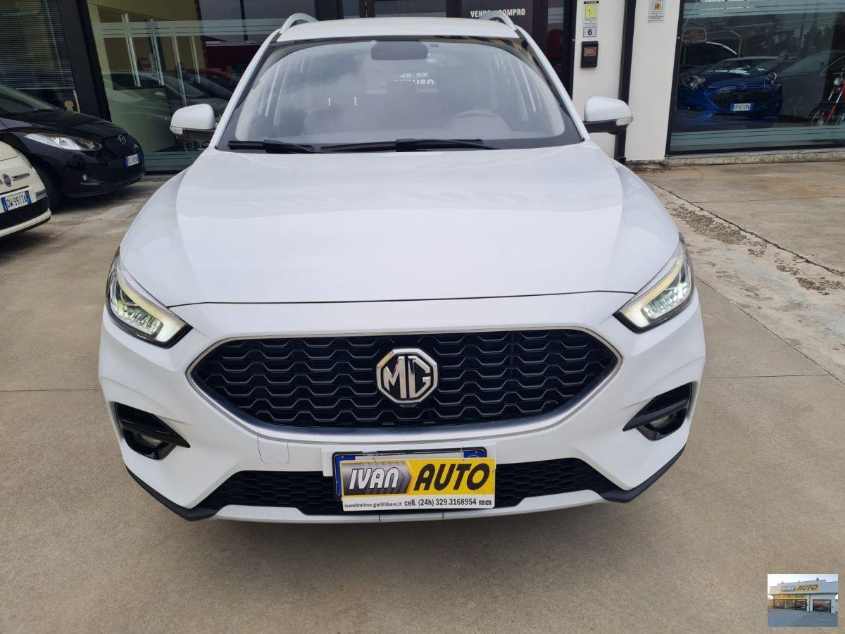 MG ZS Luxury 1.5 Benzina-Anno 2022