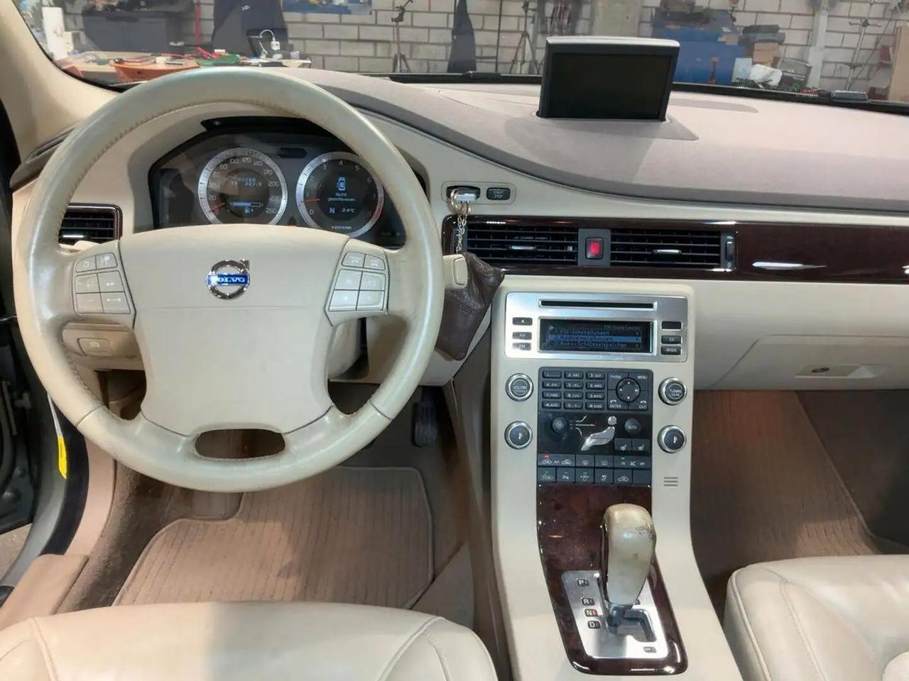 Volvo S80 4.4 V8 aut. AWD Summum