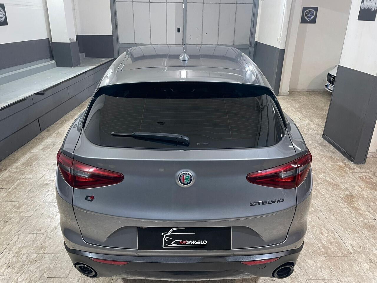 Alfa Romeo Stelvio 2.2 Turbodiesel 190 CV AT8 Q4 Sprint
