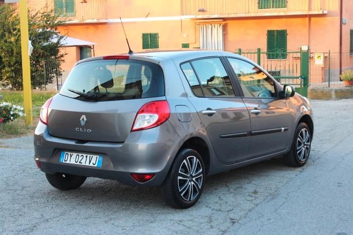 Renault Clio 1.2 5 porte Confort PACK 75.000km clima