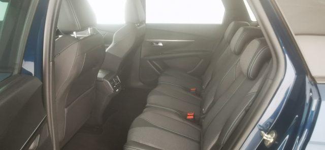 PEUGEOT 5008 BlueHDi 130 S&S Allure