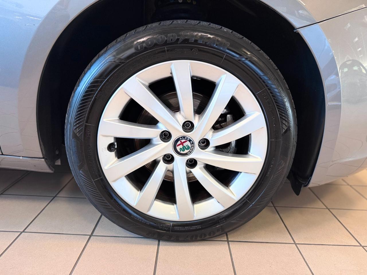 Alfa Romeo Giulietta 1.6 JTDm-2 120 CV Distinctive