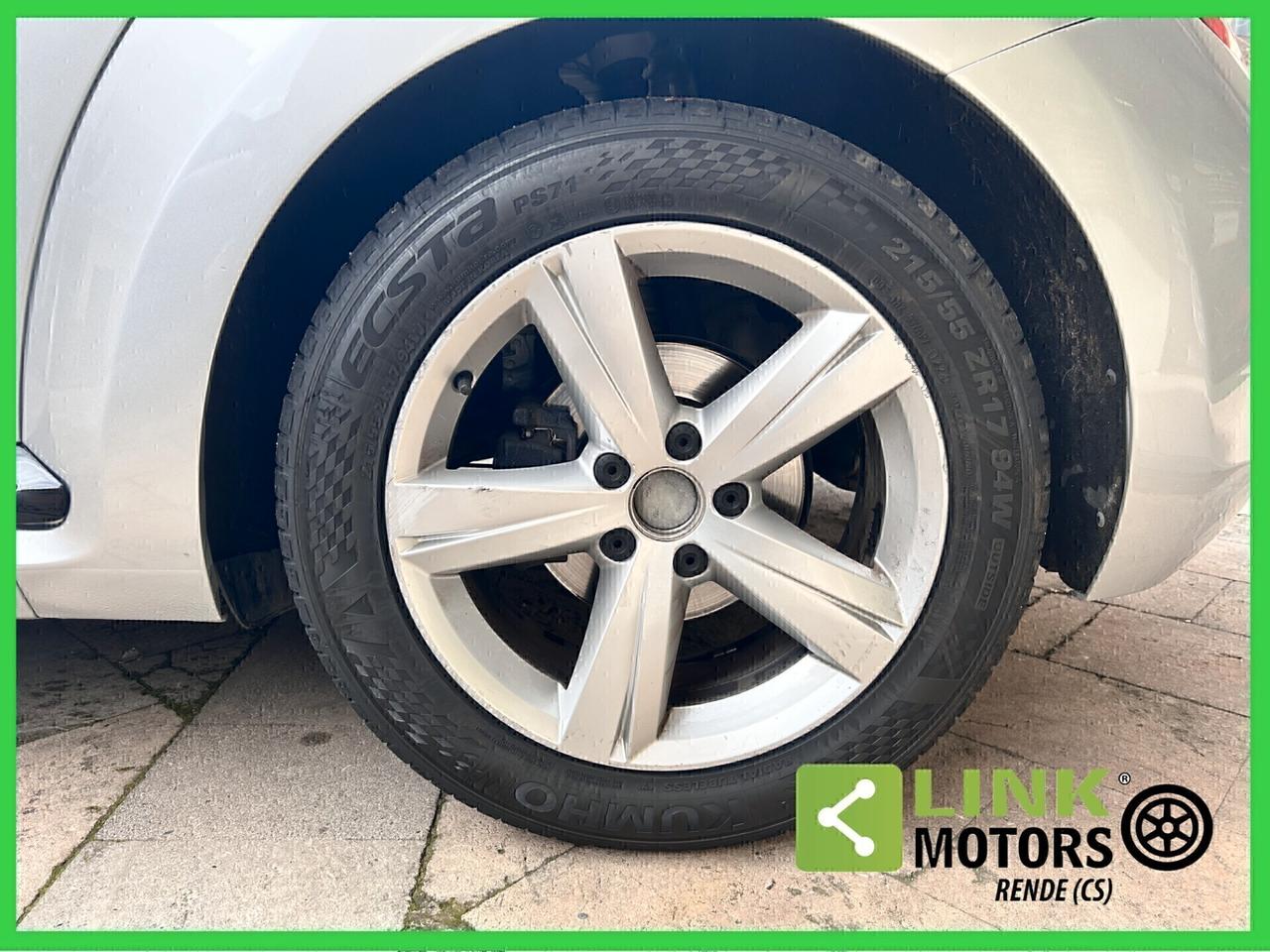 Volkswagen Maggiolino 2.0 TDI DSG Sport 07/2012