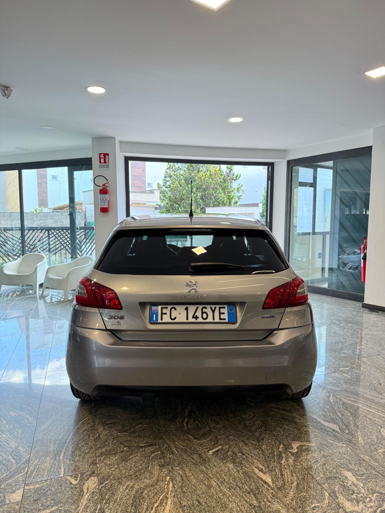 Peugeot 308 BlueHDi 120 S&S Allure