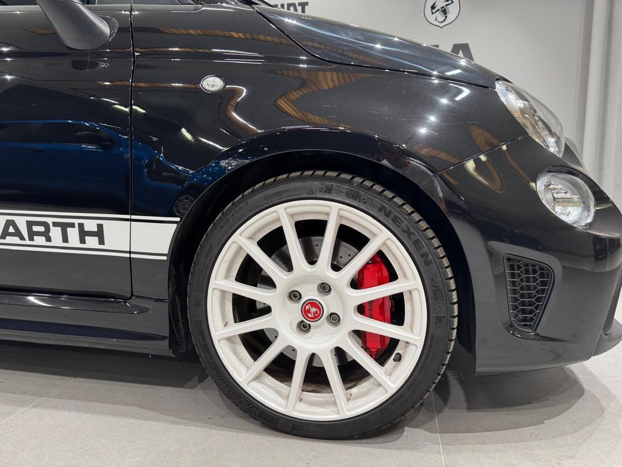 Abarth 500 - 695 1.4 t-jet 70th 180cv