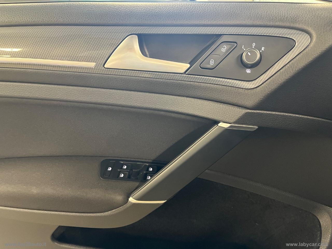 VOLKSWAGEN Golf 1.5 TSI ACT DSG Sport R-LINE BMT