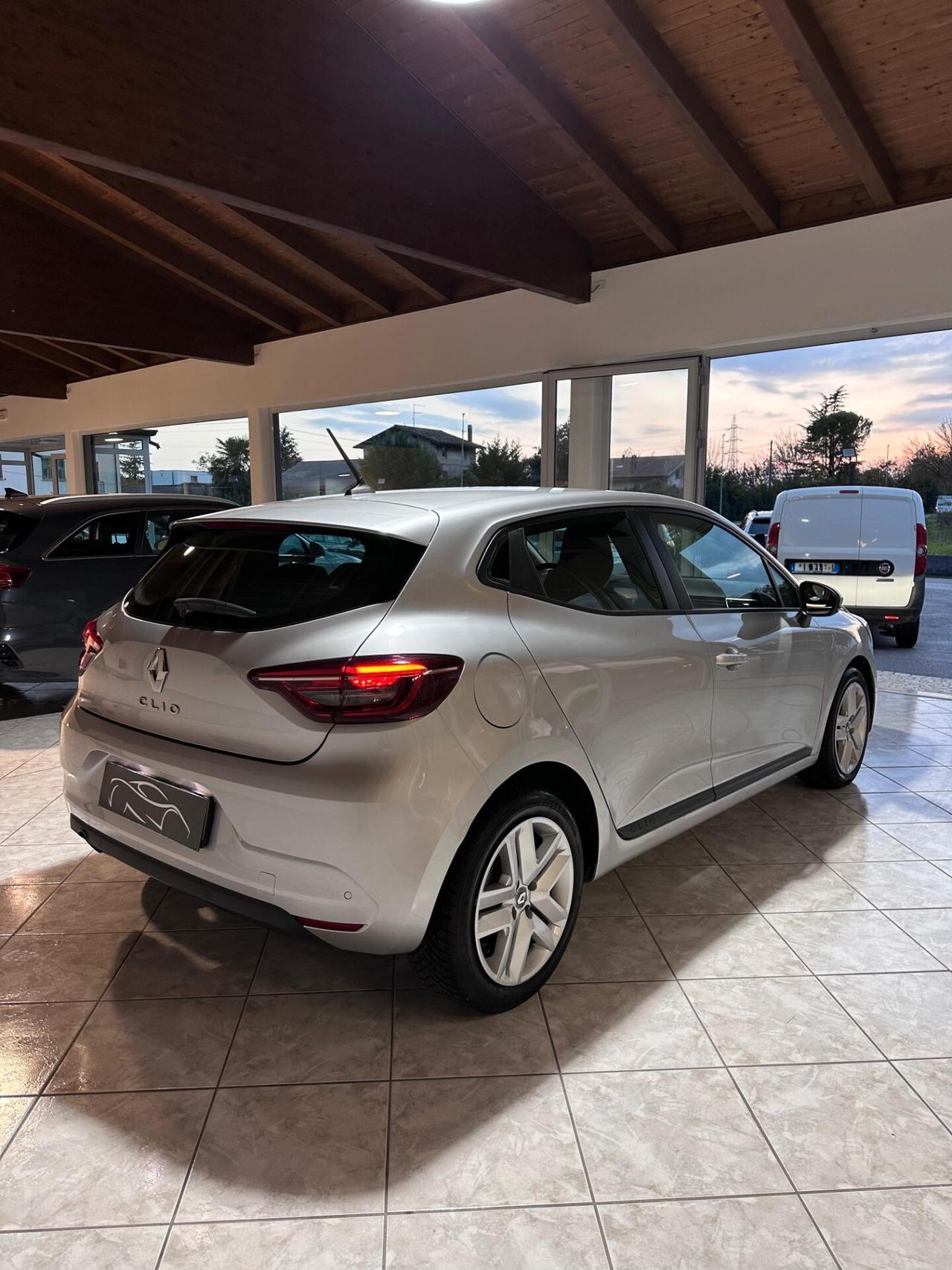 RENAULT CLIO BLUE DCI 100 CV 5 porte Evolution OK NEOPATENTATI