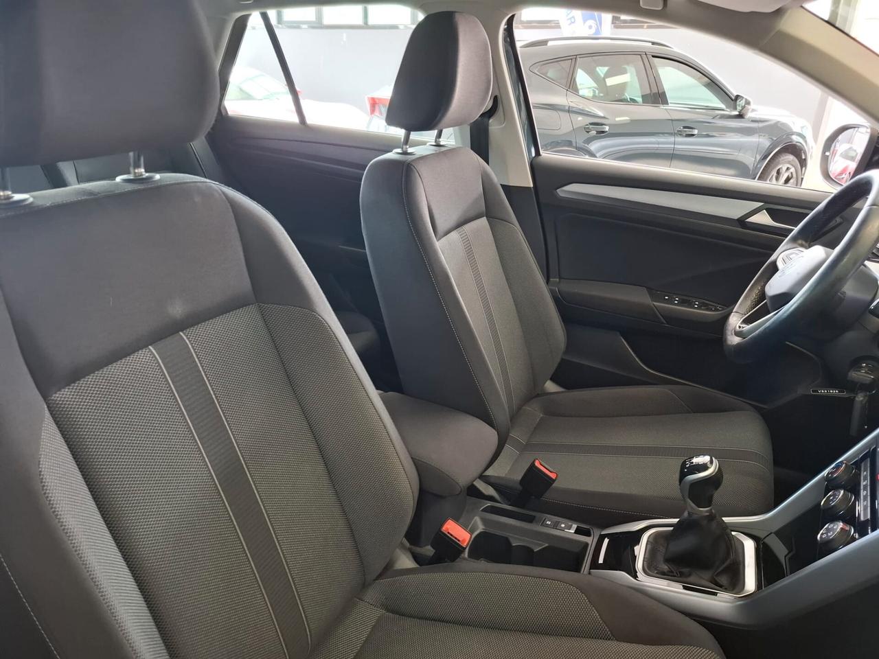 Volkswagen T-Roc Benzina Manuale