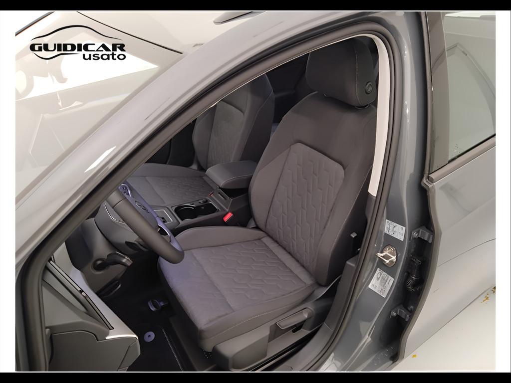VOLKSWAGEN Golf VIII 2024 Variant - Golf Variant 1.5 etsi Life 115cv dsg
