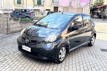 TOYOTA Aygo 1.0 12V VVT-i 5 porte Sol