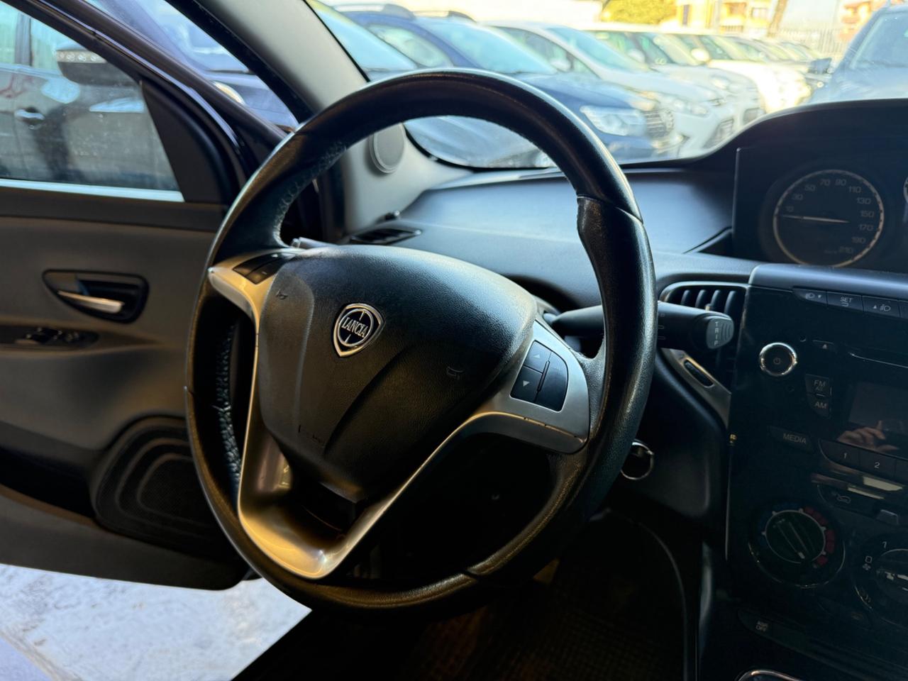 Lancia Ypsilon full optional