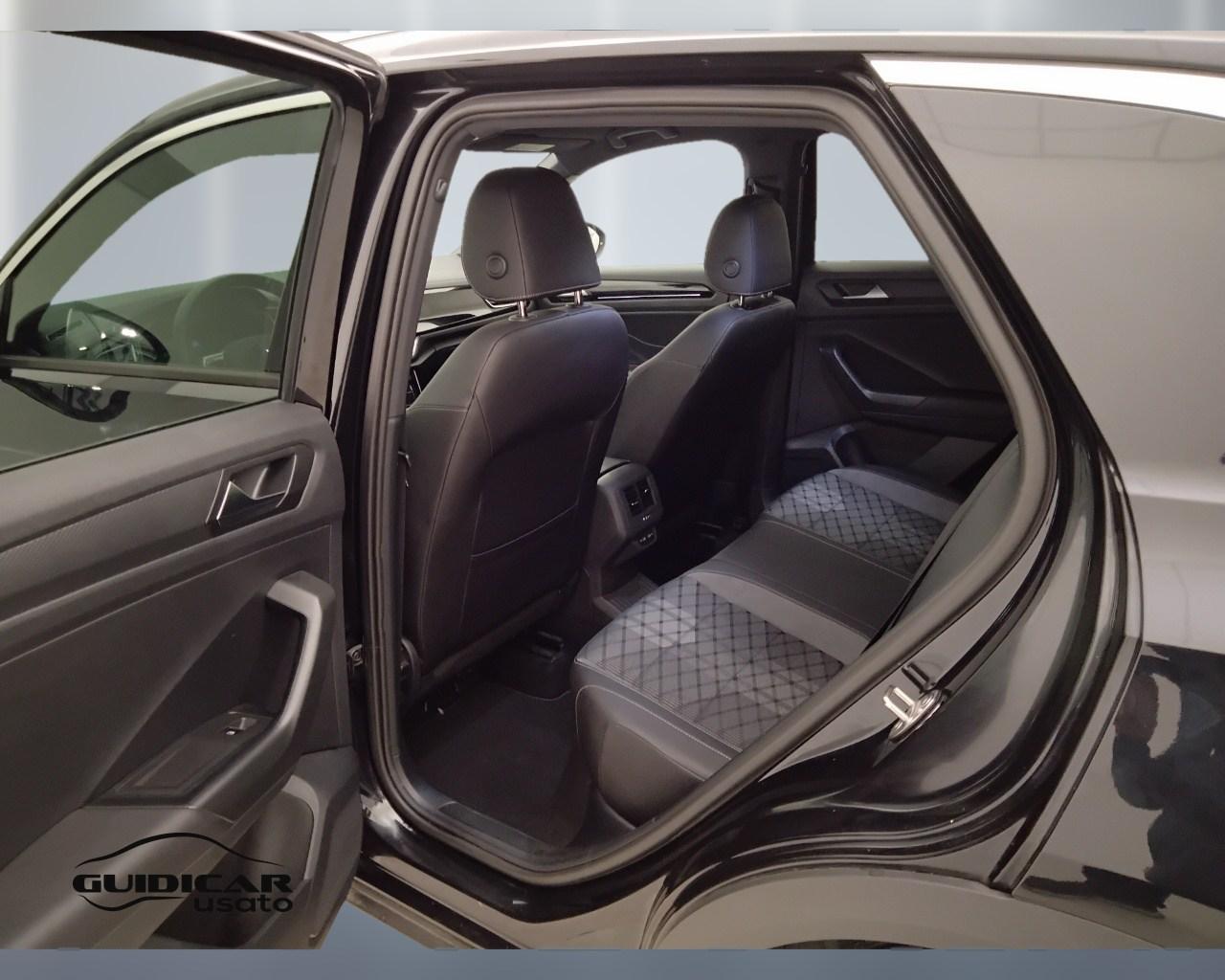 VOLKSWAGEN T-Roc 2022 - T-Roc 1.5 tsi R-Line dsg