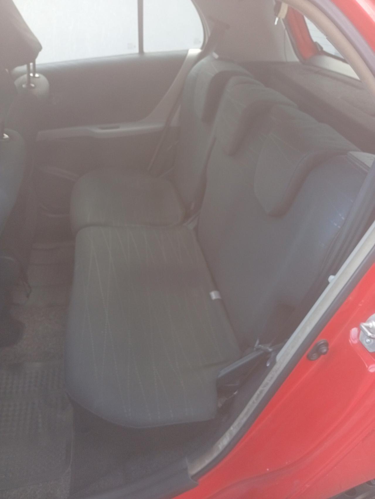 Toyota Yaris 1.0 5 porte Sol