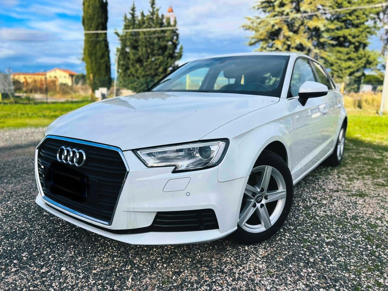 Audi A3 1.6 TDI 116 CV Business *NAVI*NEOPATENTATI*PARI AL NUOVO*EURO 6D*