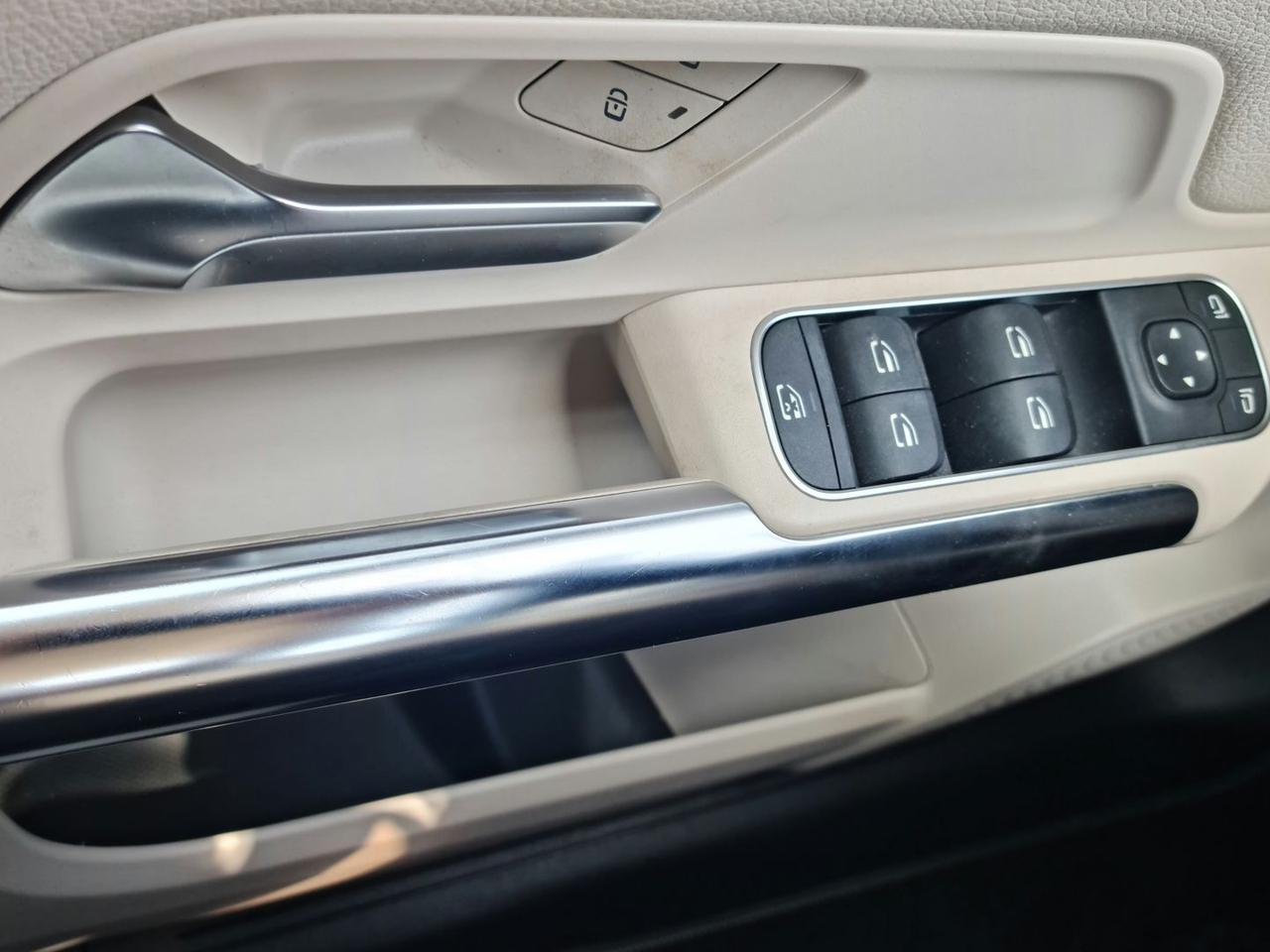 Mercedes-Benz CLA 250 PREMIUM #6265