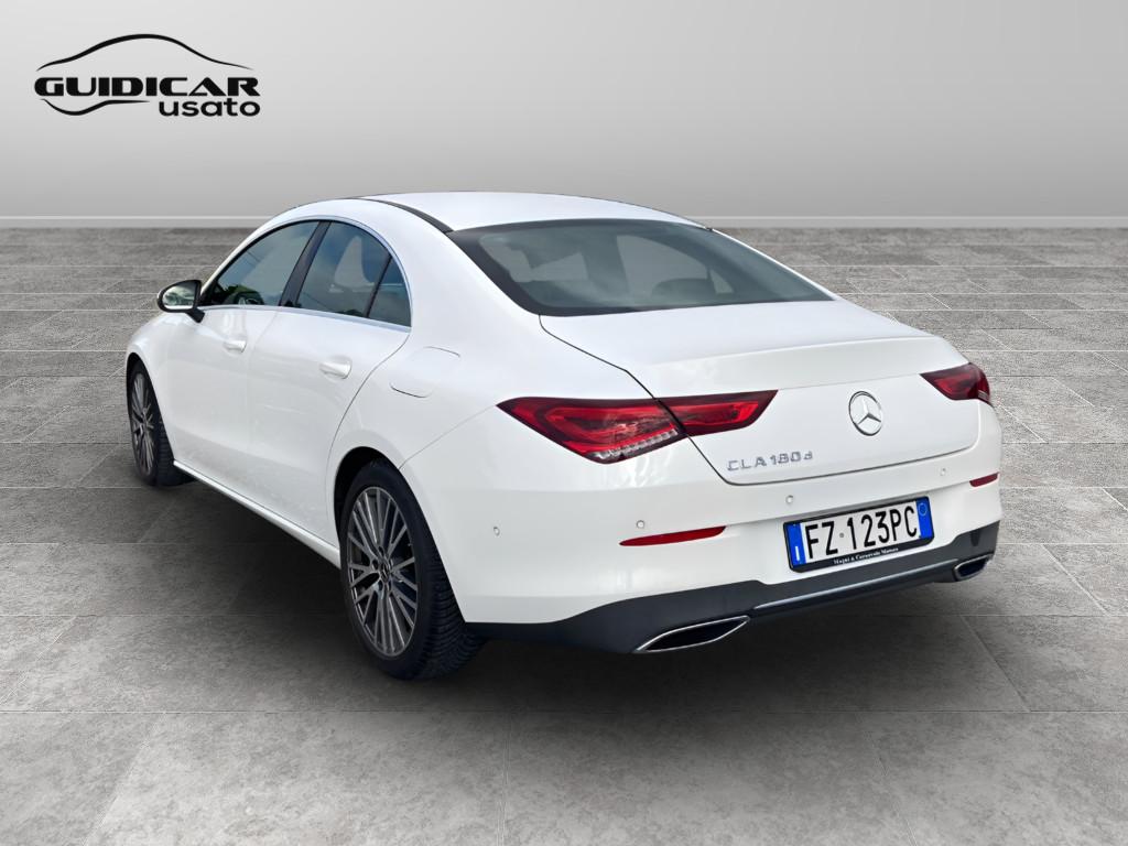 Mercedes-Benz CLA Coupe - C118 - CLA Coupe 180 d Sport auto