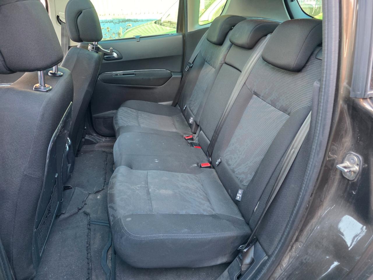PEUGEOT 3008 2.0 HDi 150cv OUTDOOR