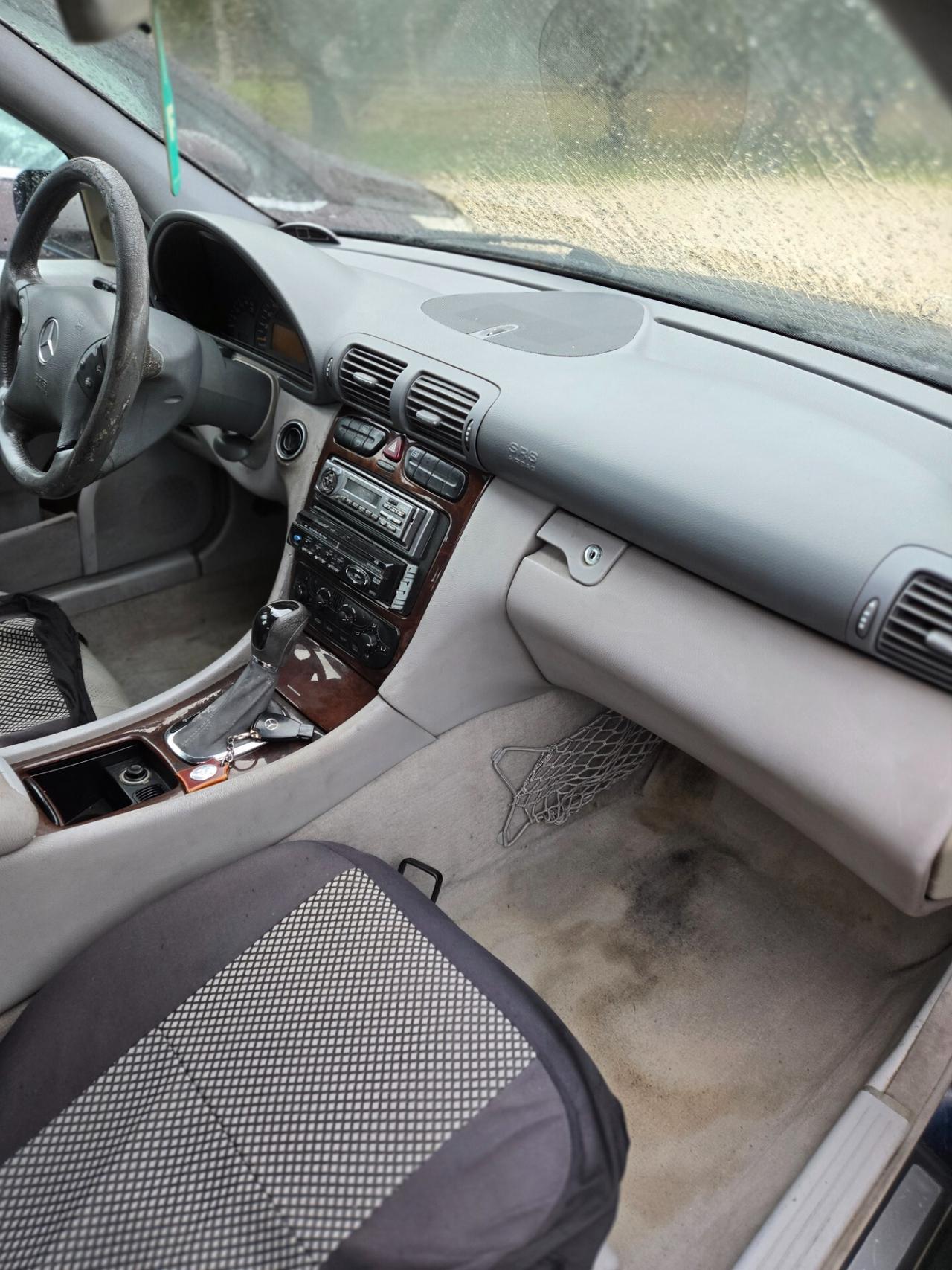 Mercedes-benz C 220 anno 2001