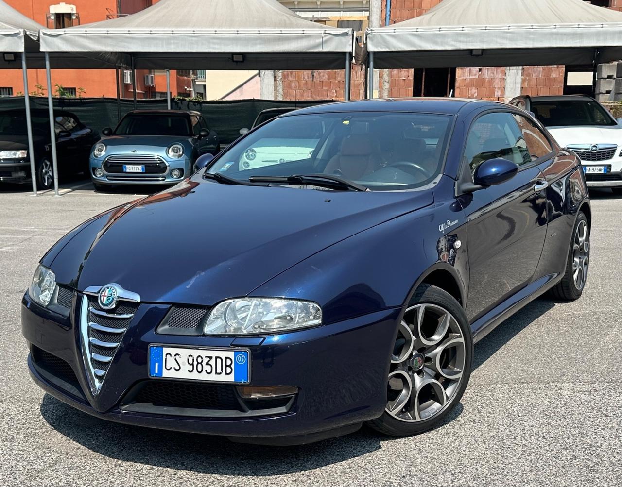 Alfa Romeo GT 2.0 JTS 16V Luxury