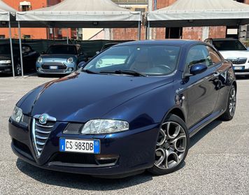 Alfa Romeo GT 2.0 JTS 16V Luxury