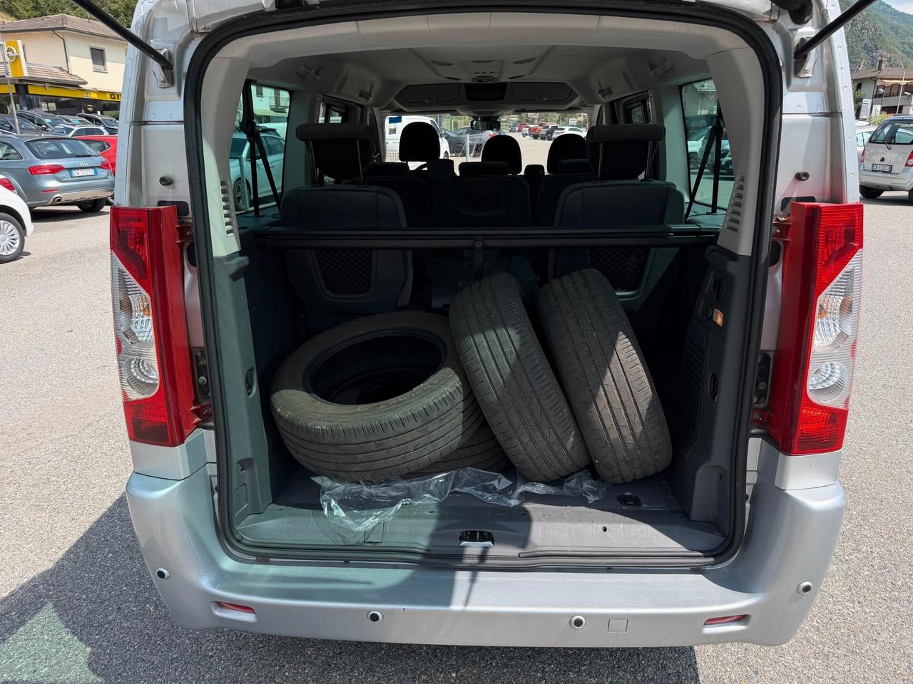 Peugeot Expert 9 posti 2.0cc 163Cv Doppio Treno di gomme