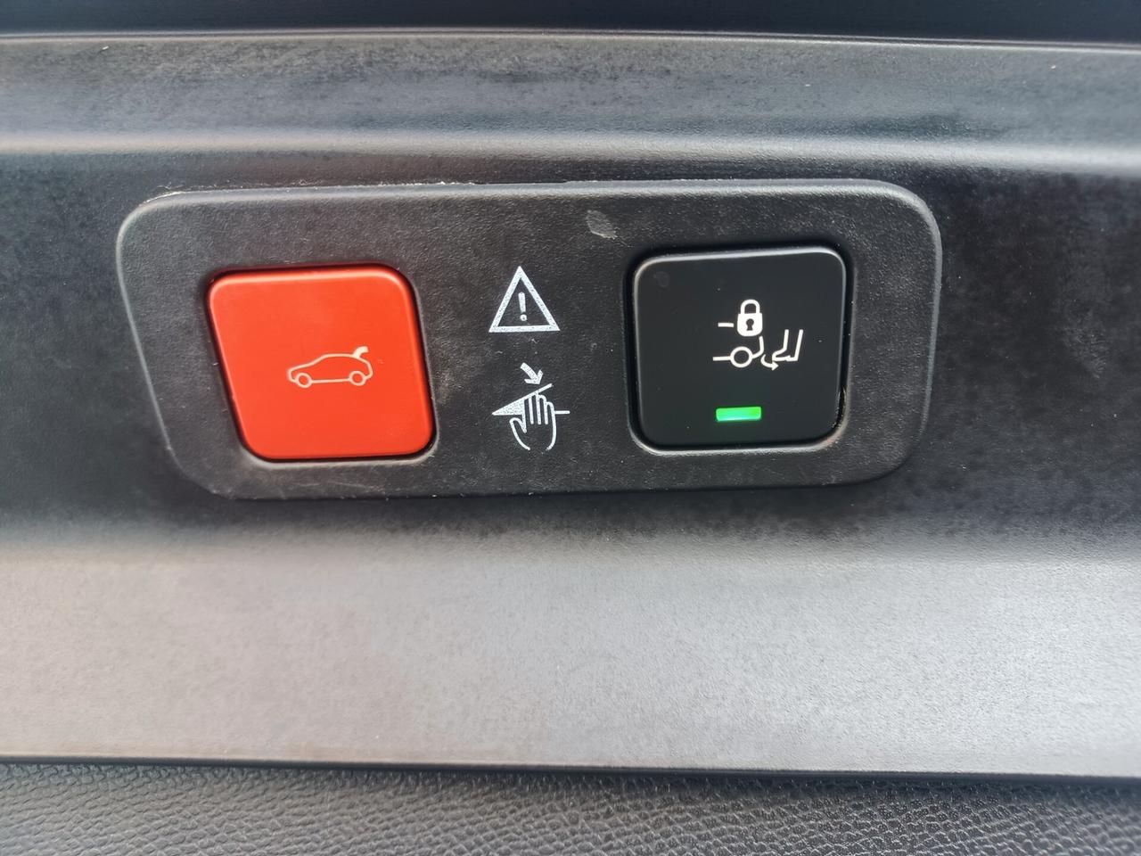 Peugeot 5008 1.5 HDi EAT 8 GT LINE 7 POSTI