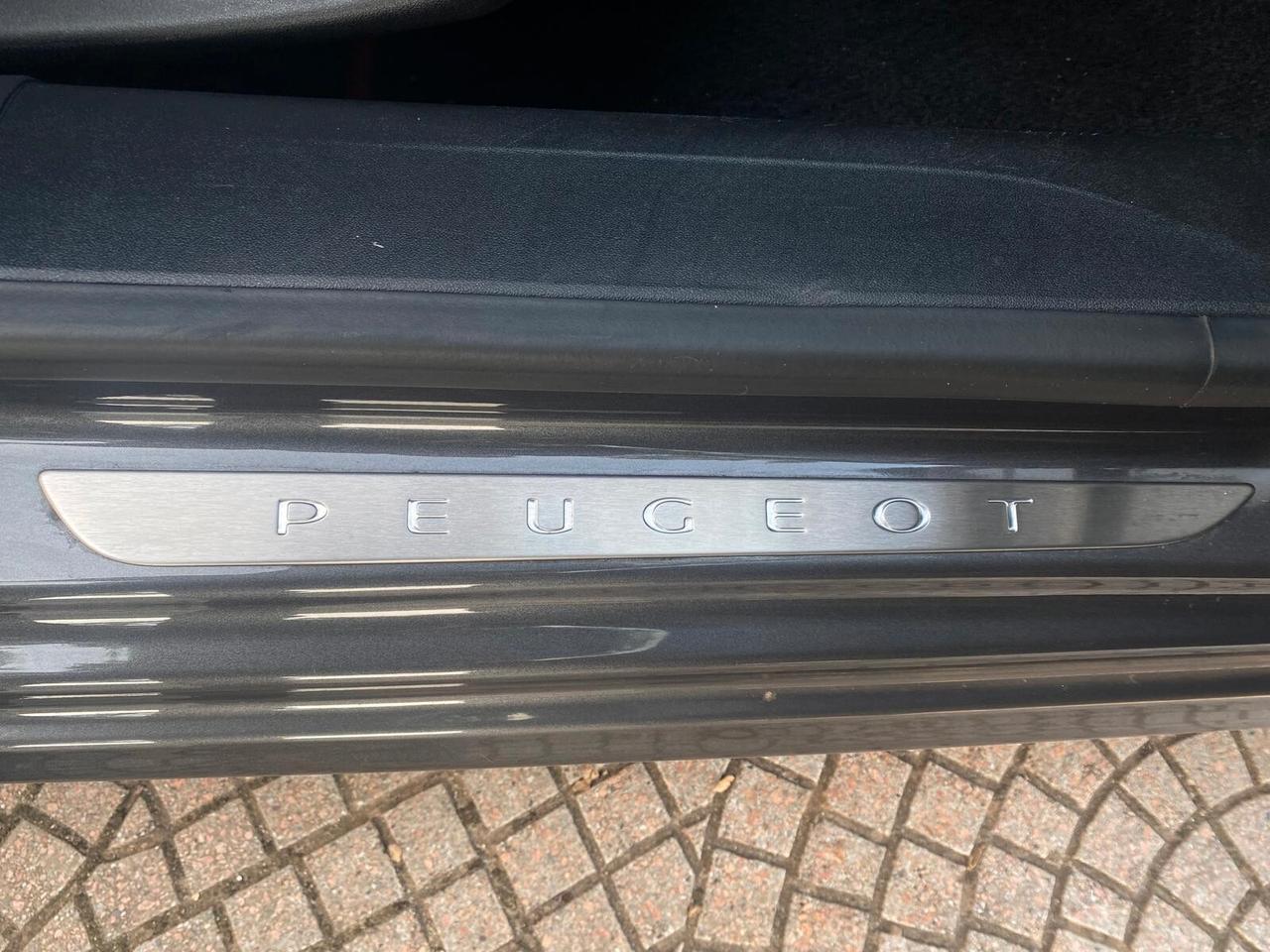 Peugeot 208 GT Line