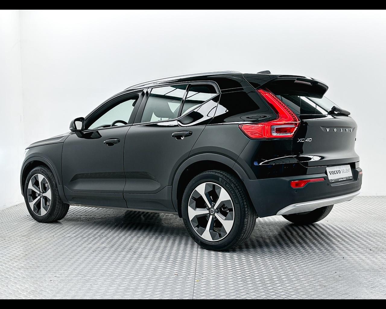 VOLVO XC40 T2 Core
