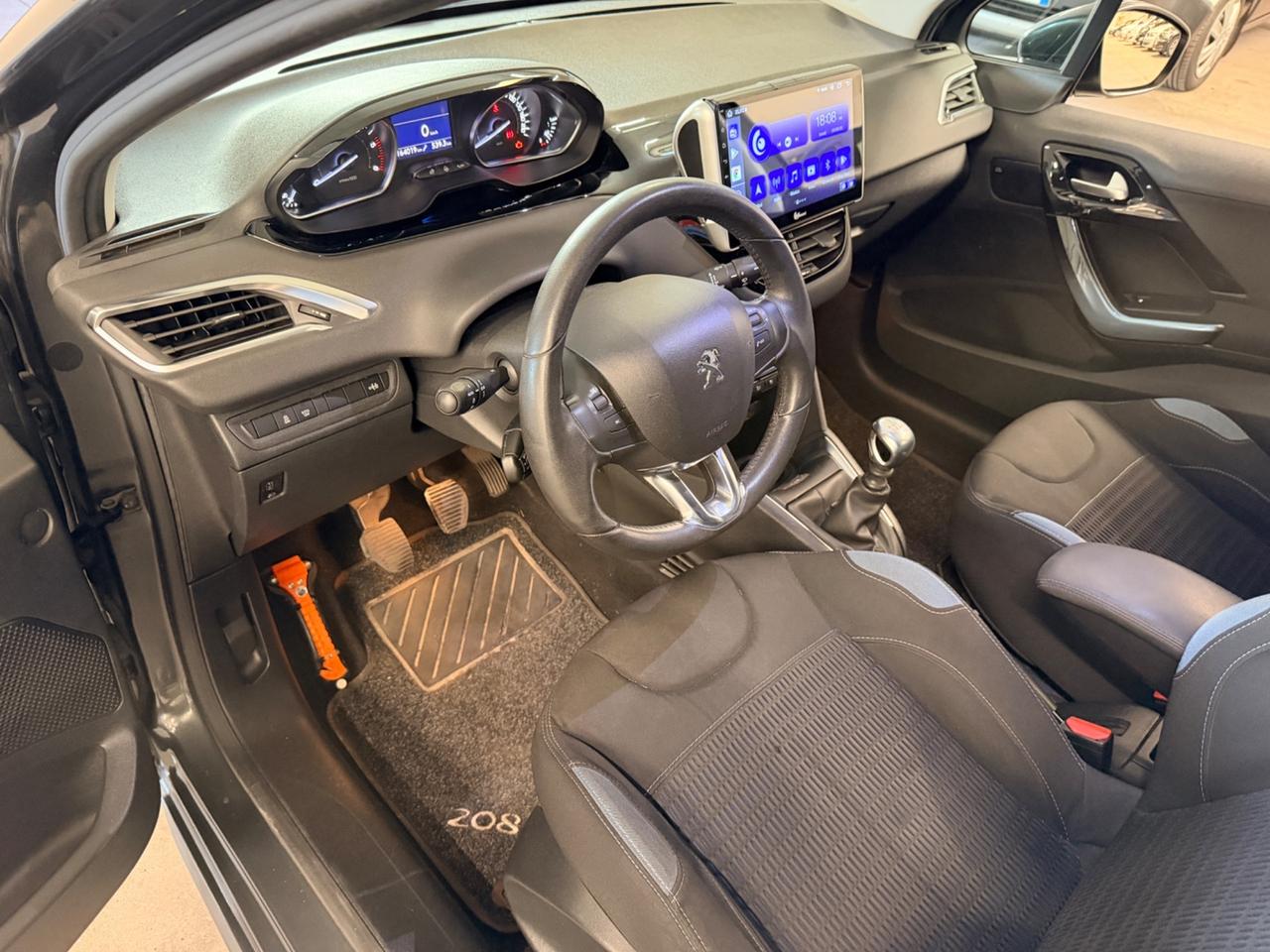 Peugeot 208 1.6 e-HDi 115 CV Stop&Start 5 porte Allure