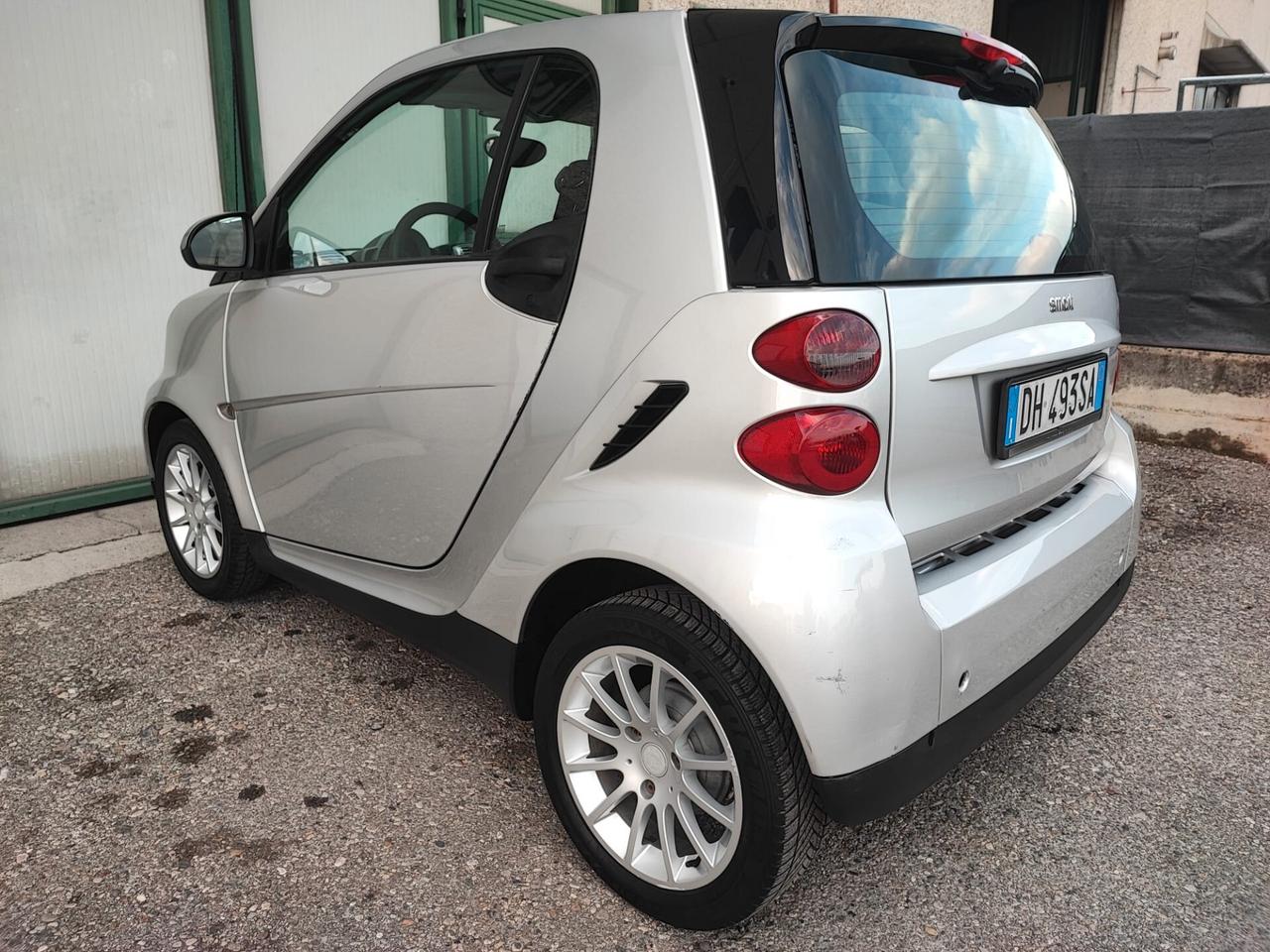 Smart ForTwo 1.0 BENZINA NEOPATENTATI OTTIME CONDIZIONI