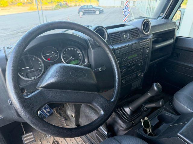 LAND ROVER Defender 130 2.2 TD N1