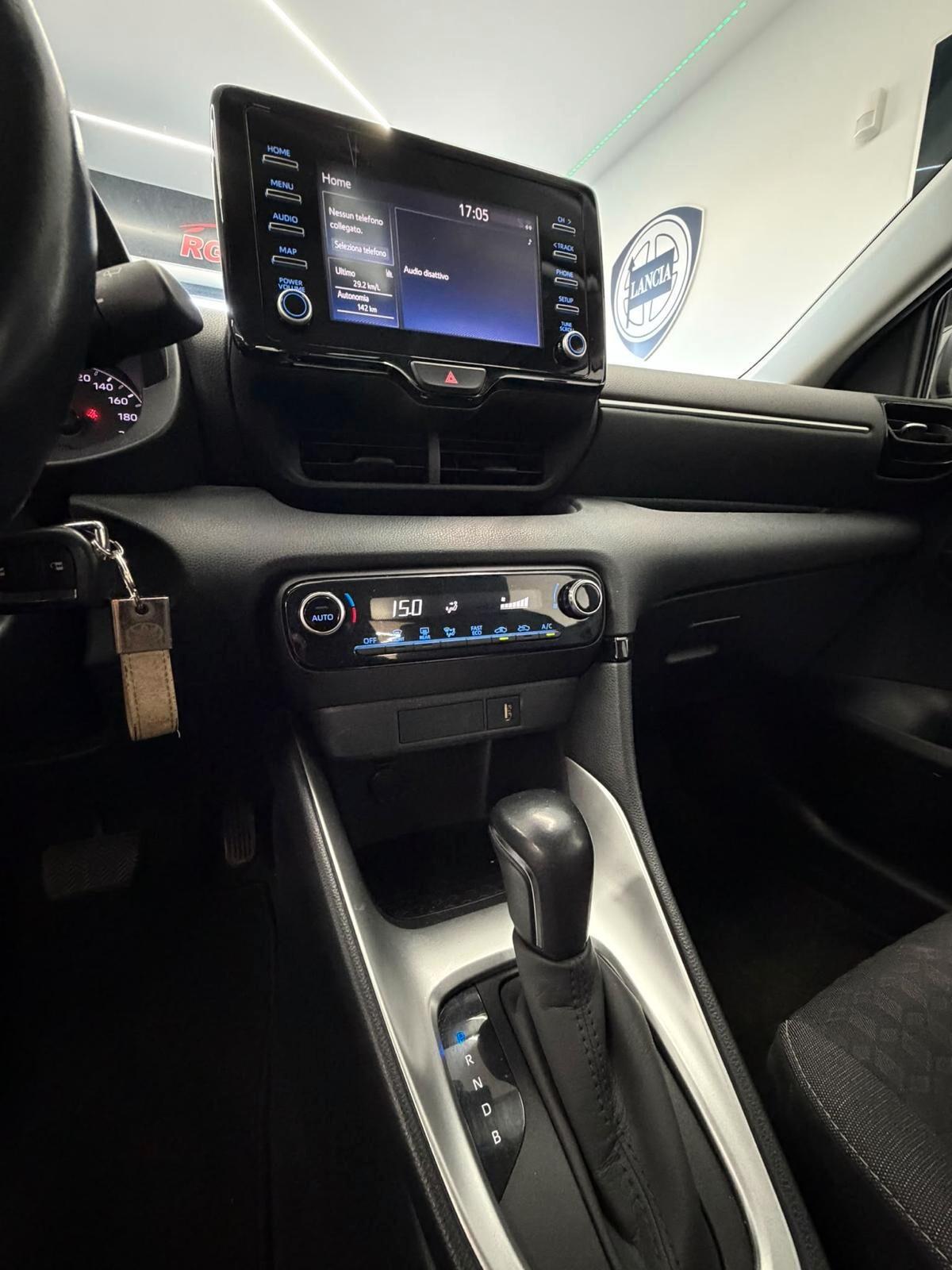 Toyota Yaris HYBRID