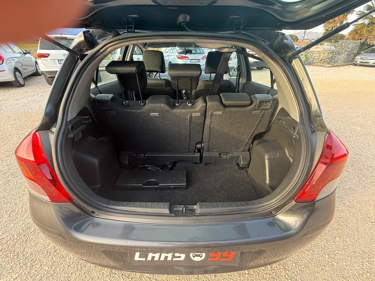 Toyota Yaris 1.0 5 porte Luxury pack