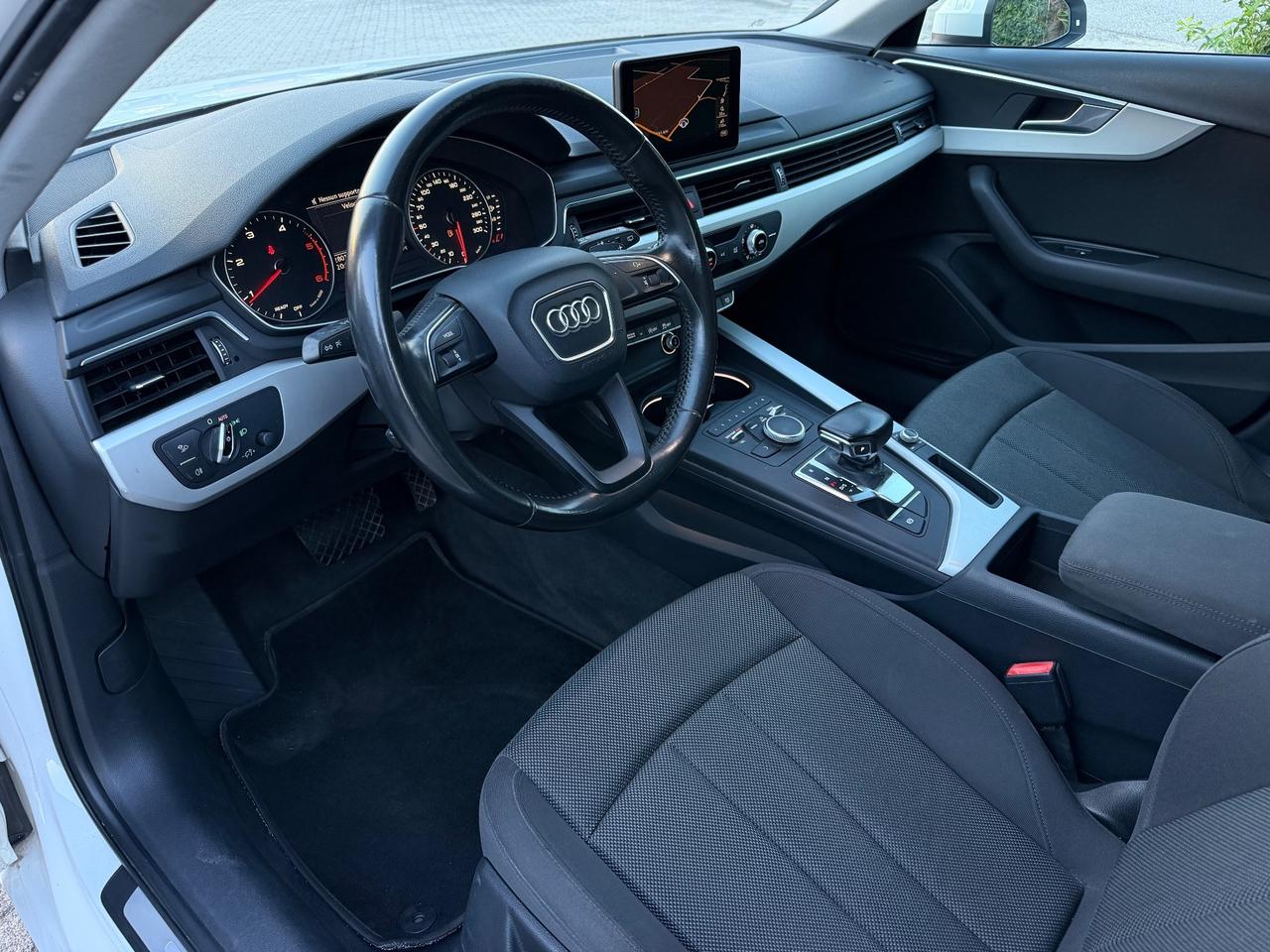 Audi A4 2.0 TDI 150 CV ULTRA EURO6