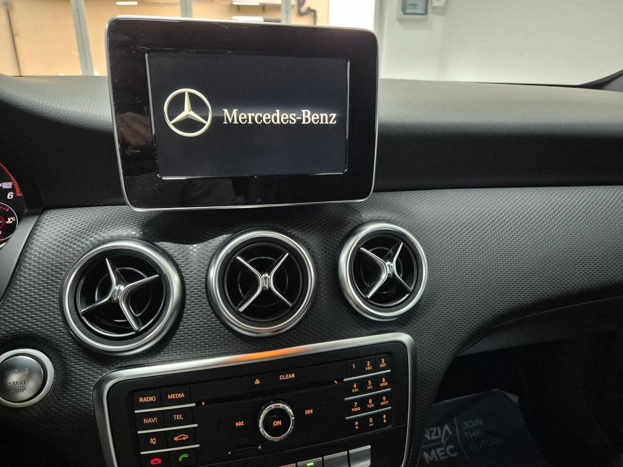 Mercedes-benz A 200 d Automatic Premium