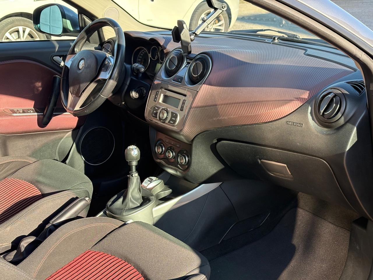 Alfa Romeo MiTo 1.6 JTDm 16V Distinctive Sport Pack