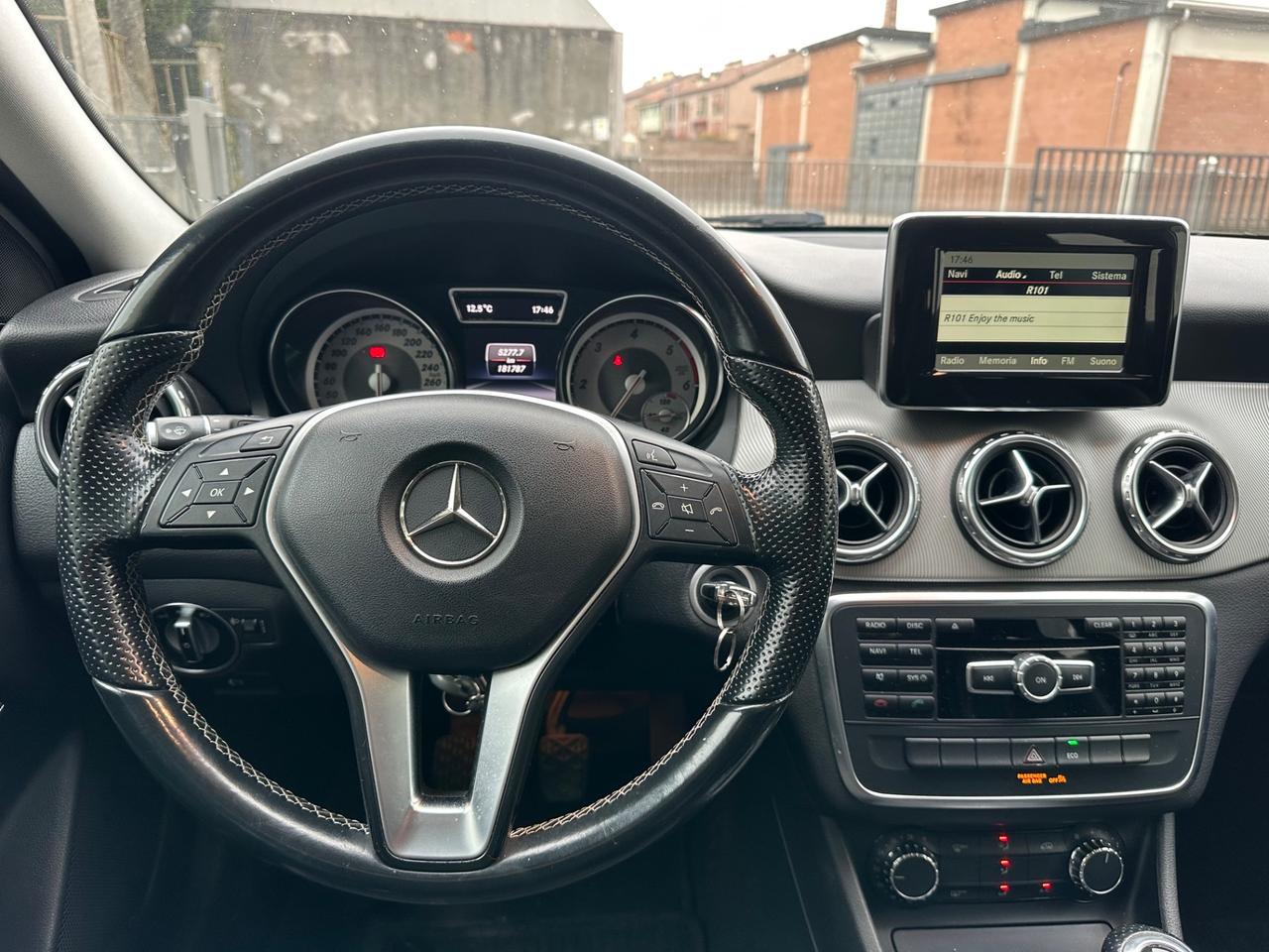 Mercedes-benz GLA 200 CDI Premium Possibile Finanziamento