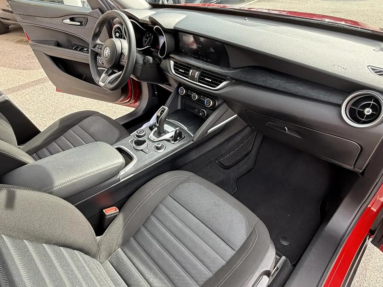 Alfa Romeo Stelvio 2.2 Turbodiesel 190 CV RWD Business