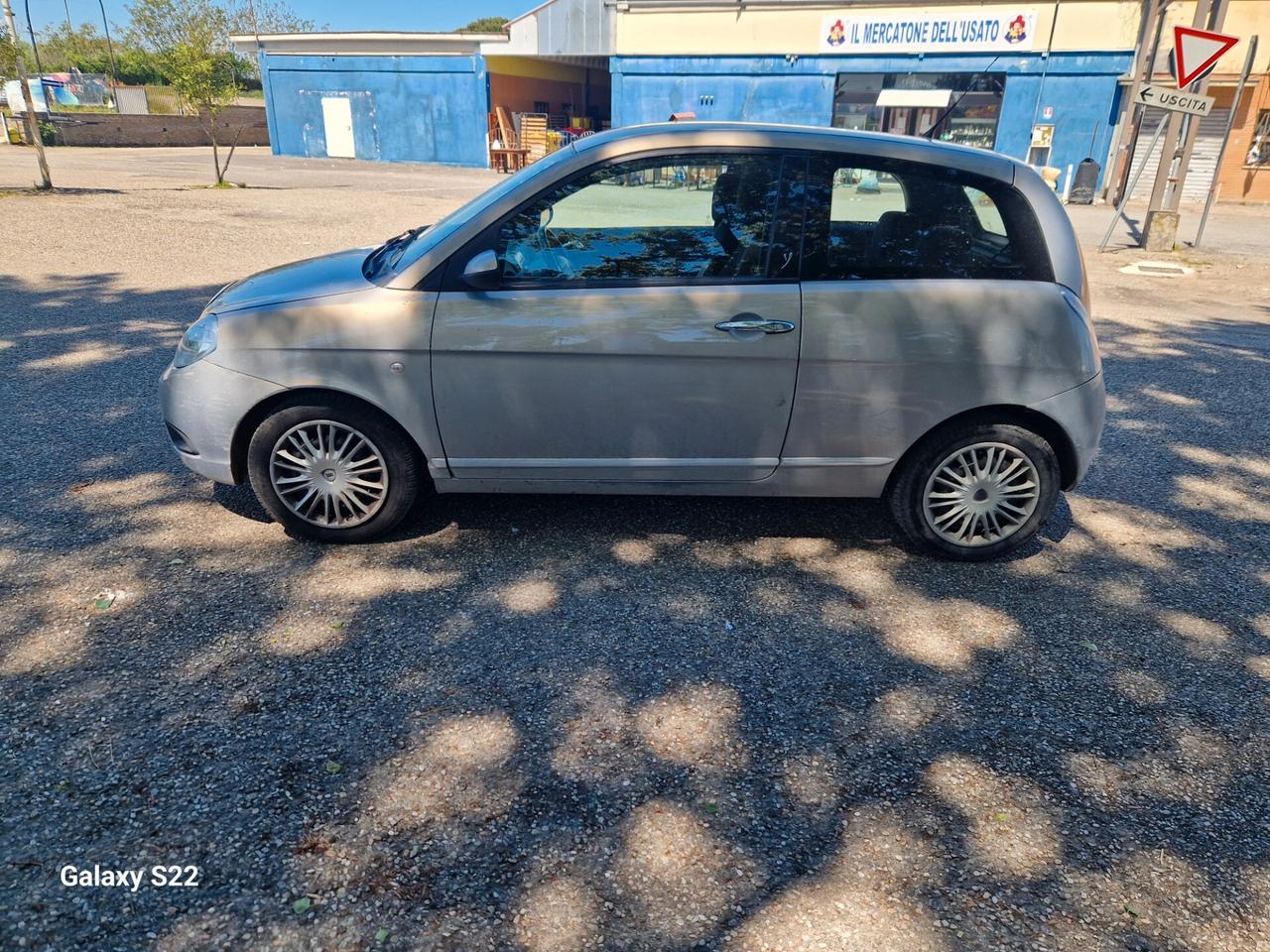 Lancia Ypsilon Benzina per neopatentati