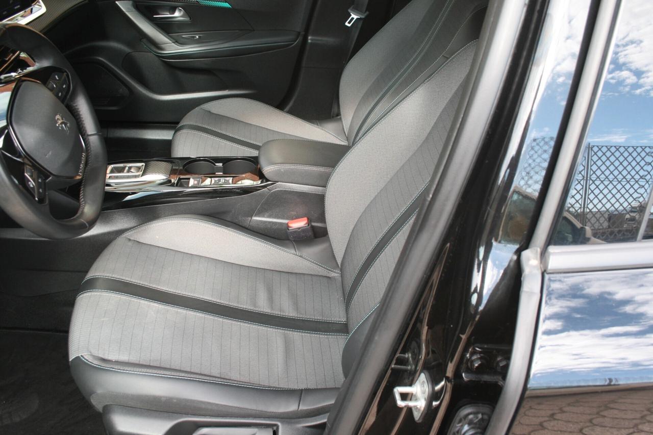 Peugeot 2008 BlueHDi 130 S&S EAT8 Allure Pack