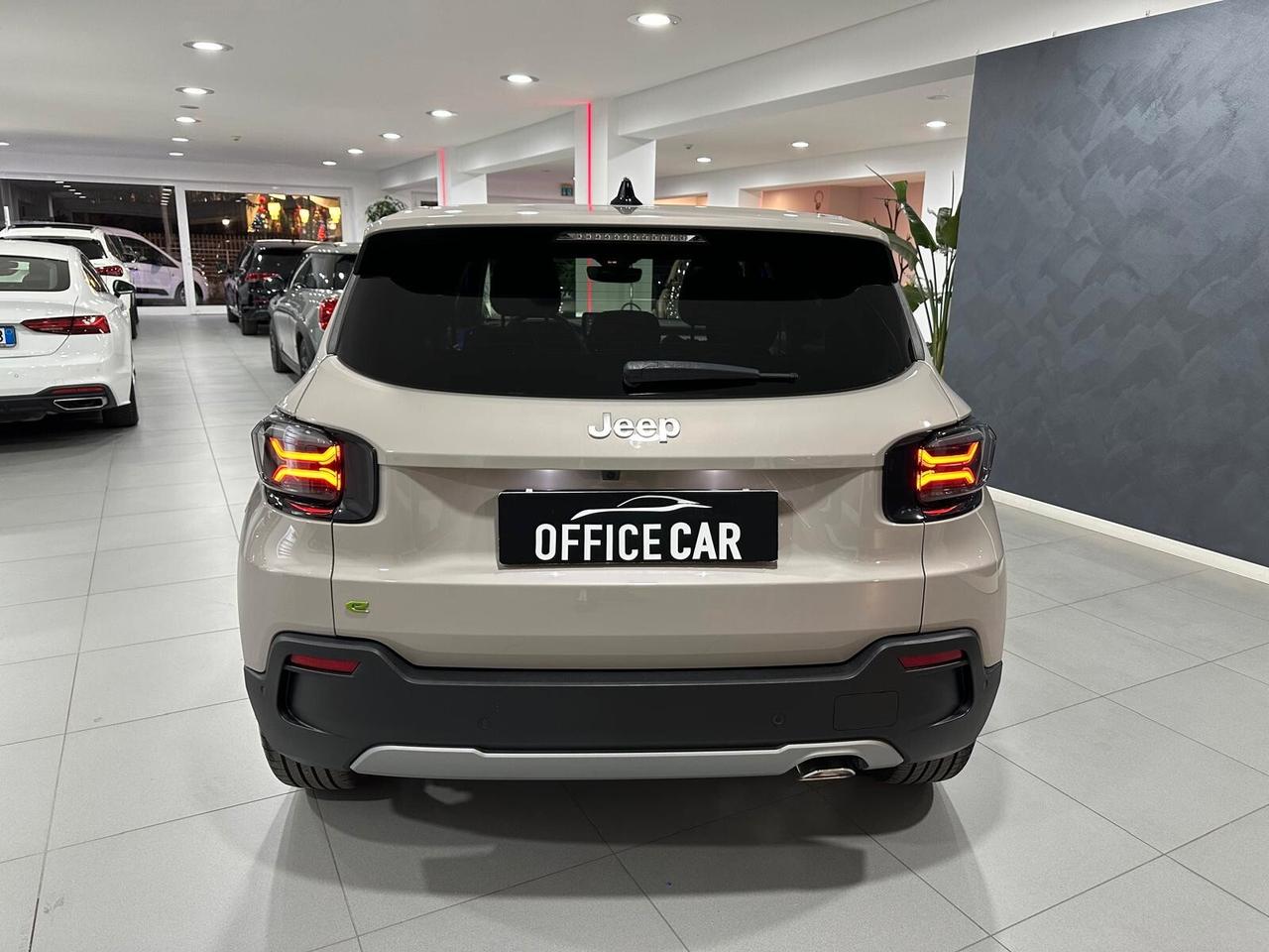 Jeep Avenger 1.2 Turbo 100 CV MHEV Summit