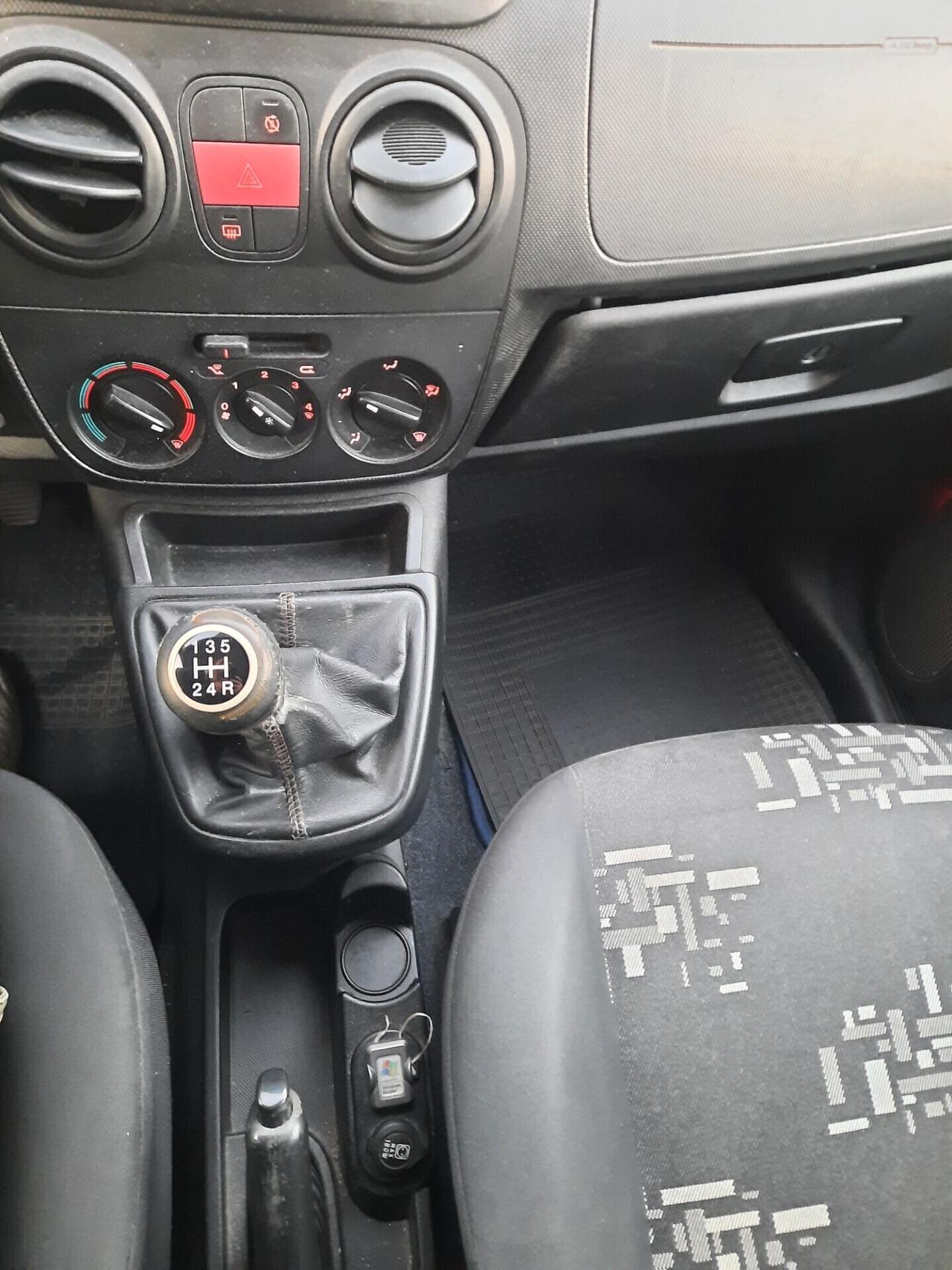 Fiat Qubo 1.3 MJT 75 CV Trekking GANCIO TRAINO