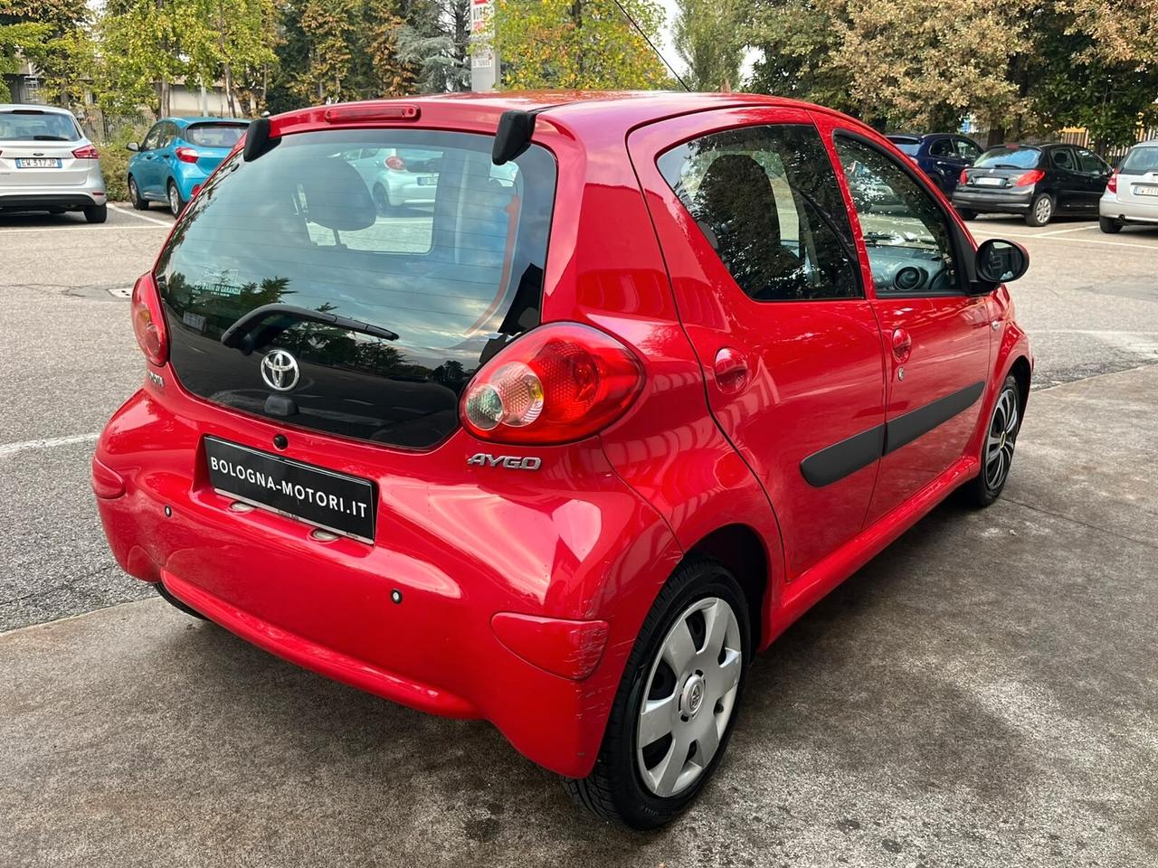 Toyota Aygo 1.0 12V VVT-i 5 porte - NEOPATENTATI
