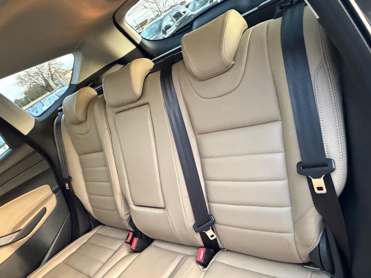 Ford Kuga 2.0 TDCI 120 CV S&S 2WD Titanium