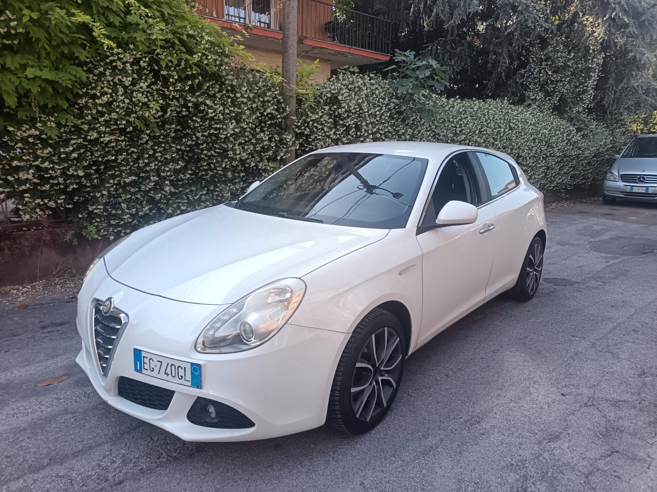 Alfa Romeo Giulietta 1.6 JTDm 2011 ok neo patente