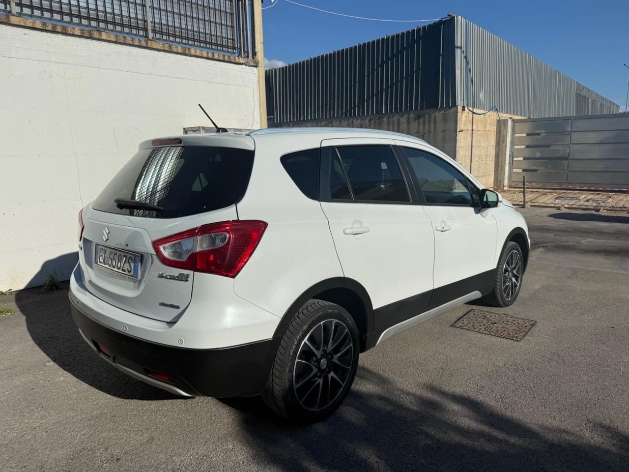 Suzuki S-Cross 1.6 DDiS 4WD All Grip Top