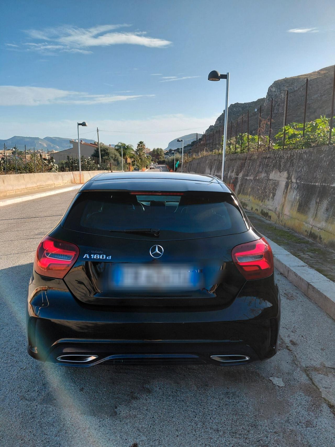 Mercedes-benz A 180 d Premium