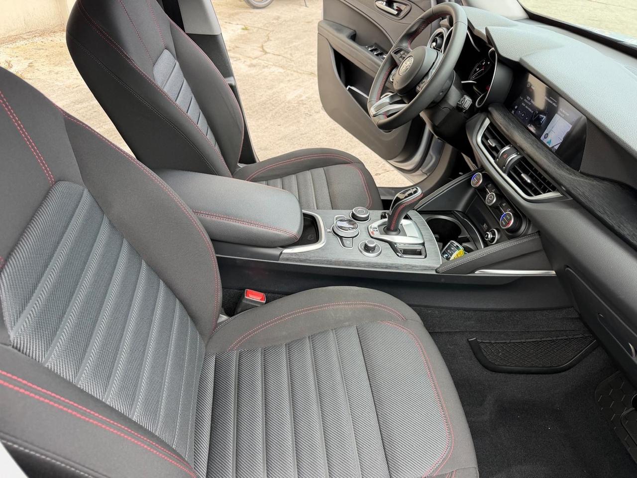 Alfa Romeo Stelvio 2.2 Turbodiesel 160 CV AT8 RWD Business