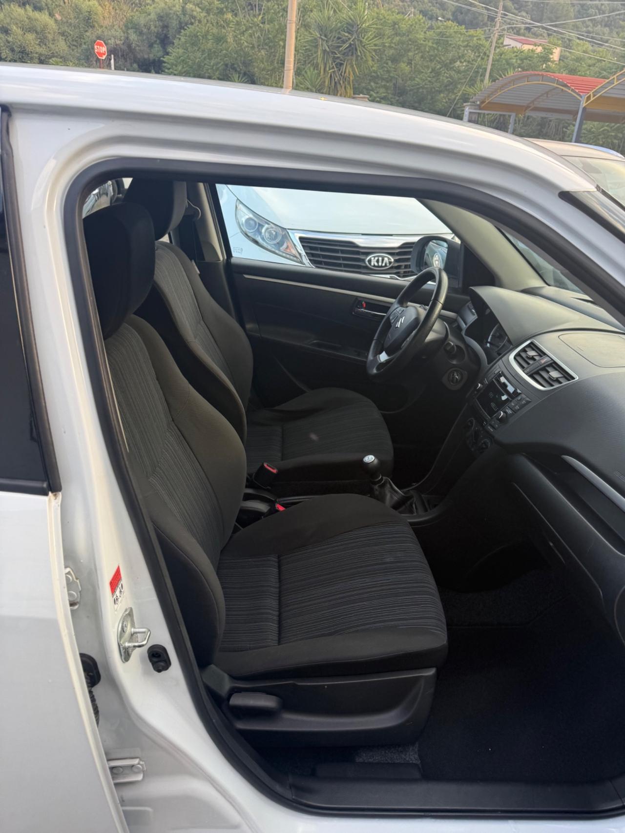 Suzuki Swift 1.3 DDiS 5 porte B-Top